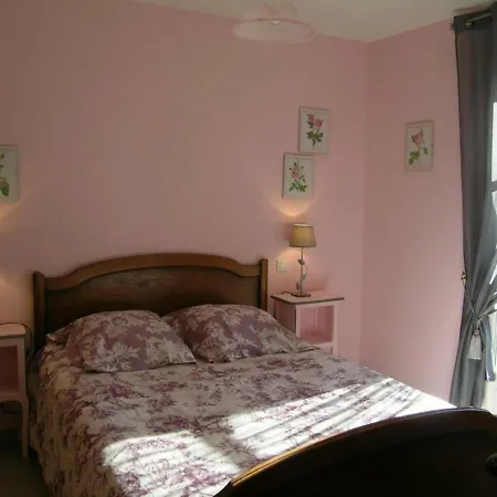 بيت للعطل Maison Familiale Renovee Pres Du Parc La Pal - 2 Chambres, Jardin, Animaux Acceptes - Fr-1-489-174